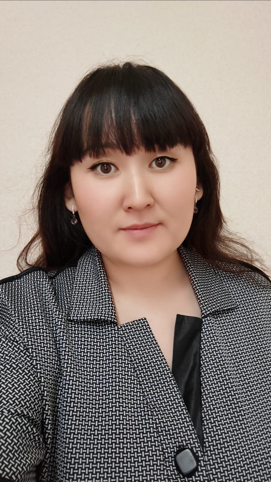 Комекова Айнура Карабаевна.